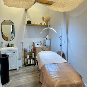 Cozy private room for facial and waxing treatments at LashLuv Beauty Bar in Bothell WA, welcoming both men and women from surrounding areas like Kirkland and Woodinville