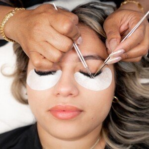 Esthetician preparing lash line with mapping techniques before extension application in Bothell WA – serving clients from Mill Creek and Woodinville