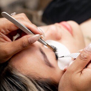 Esthetician performing a lash fill appointment at LashLuv Beauty Bar in Bothell WA β serving returning clients from Woodinville and Kirkland